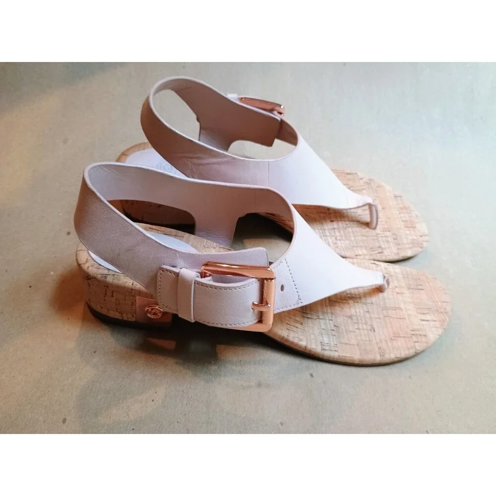 Michael Kors London Thong Sandal Block Heel Size 7 Pale Pink Sandal